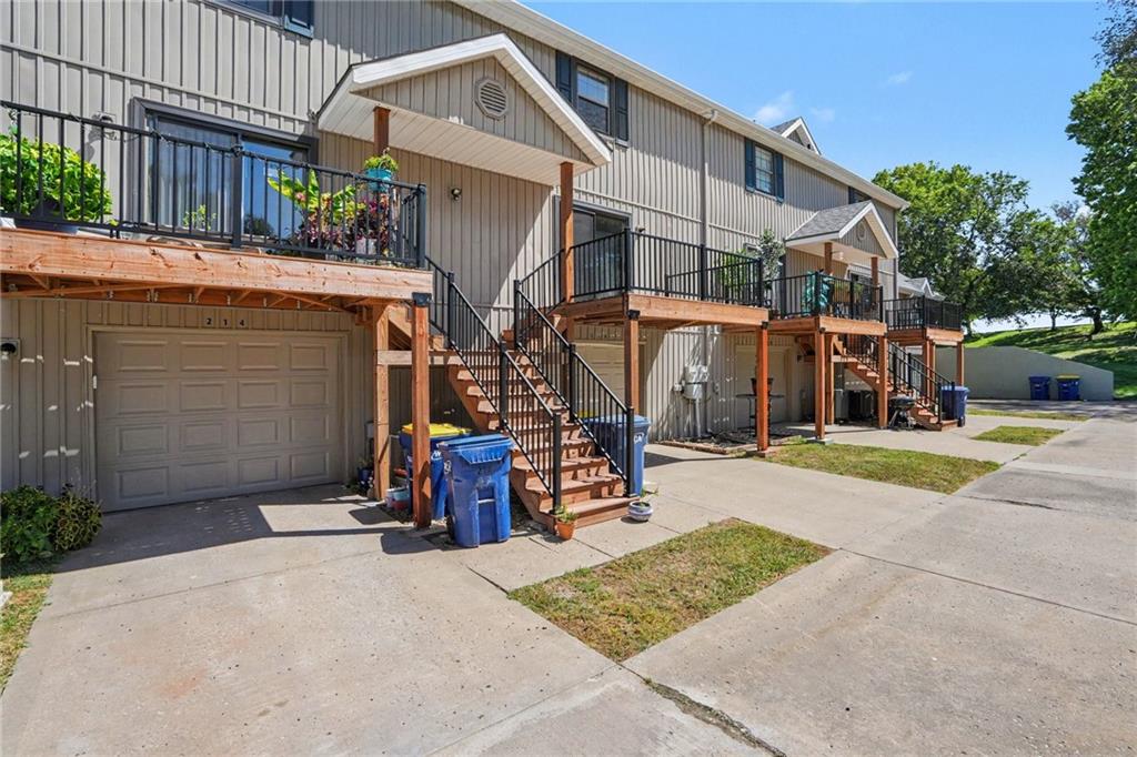 216 Stonebridge Lane Property Photo 13