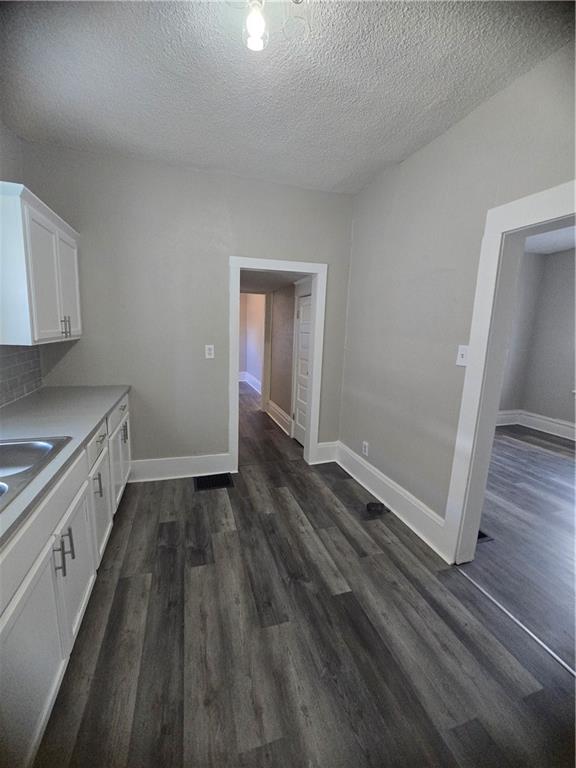 2522 Norton Avenue Property Photo 14