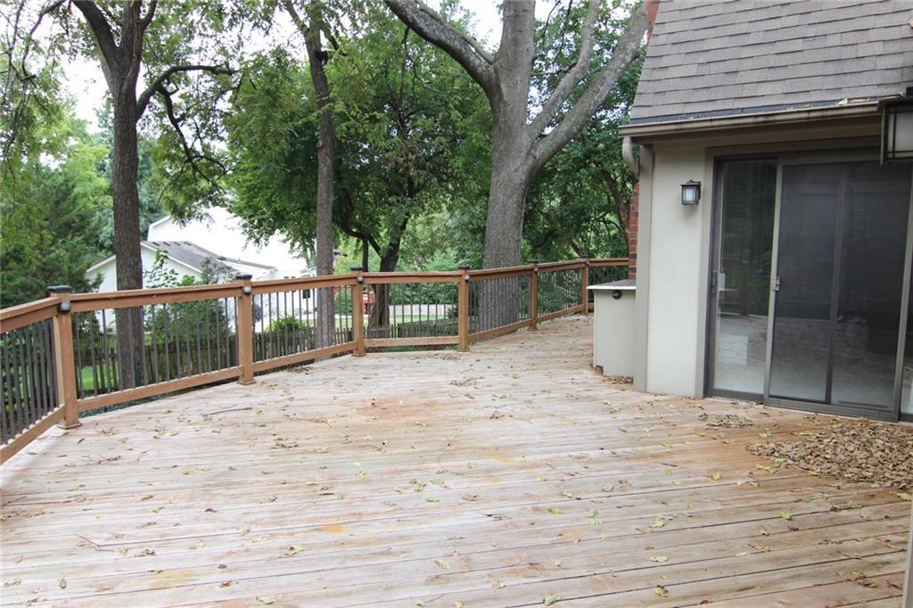 12817 W 116th Street Property Photo 31