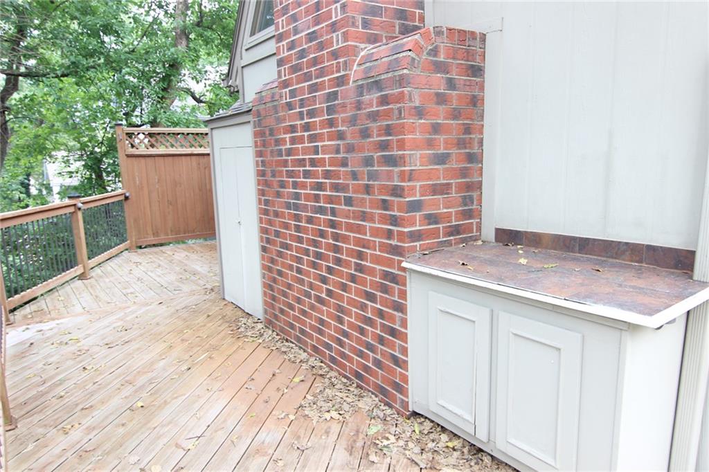 12817 W 116th Street Property Photo 32