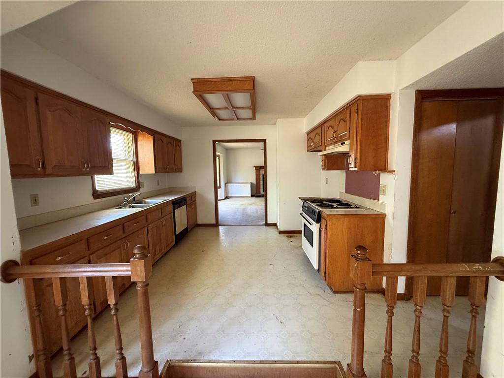 1101 Somerset Circle Property Photo 4
