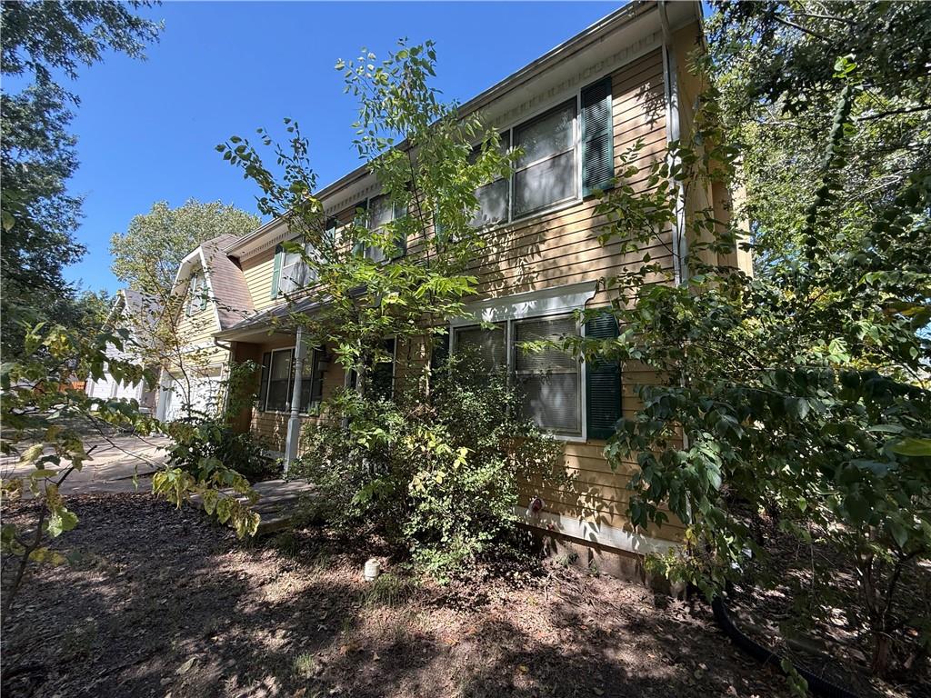 1101 Somerset Circle Property Photo 8