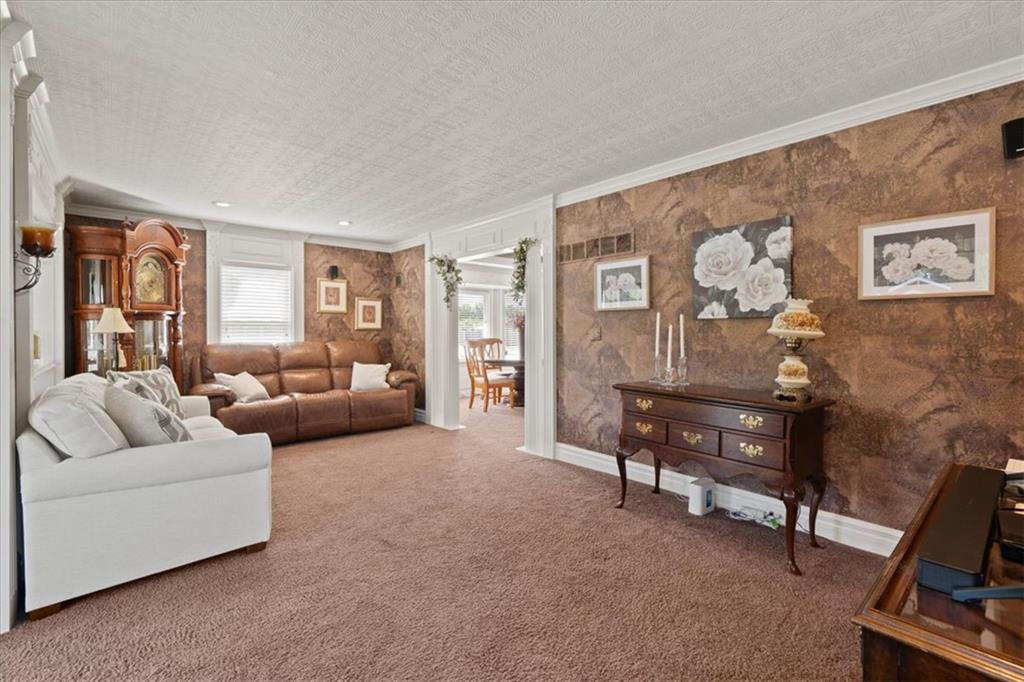 12910 Grandview Road Property Photo 9