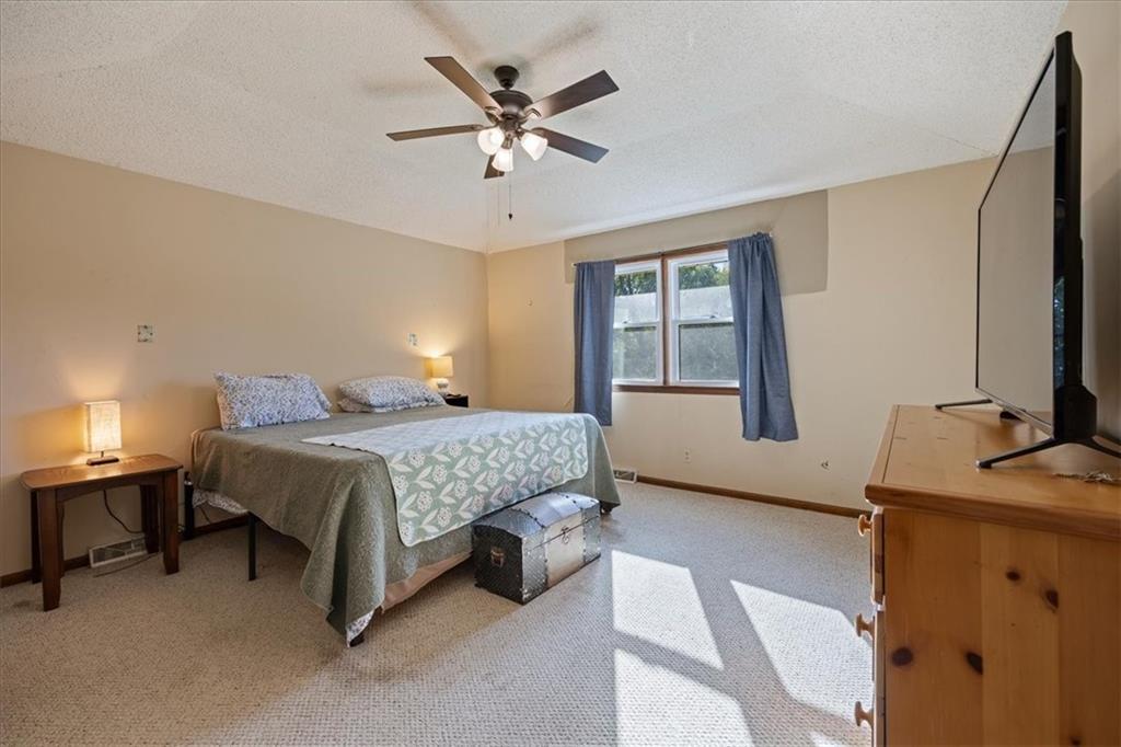 300 Johnston Drive Property Photo 14