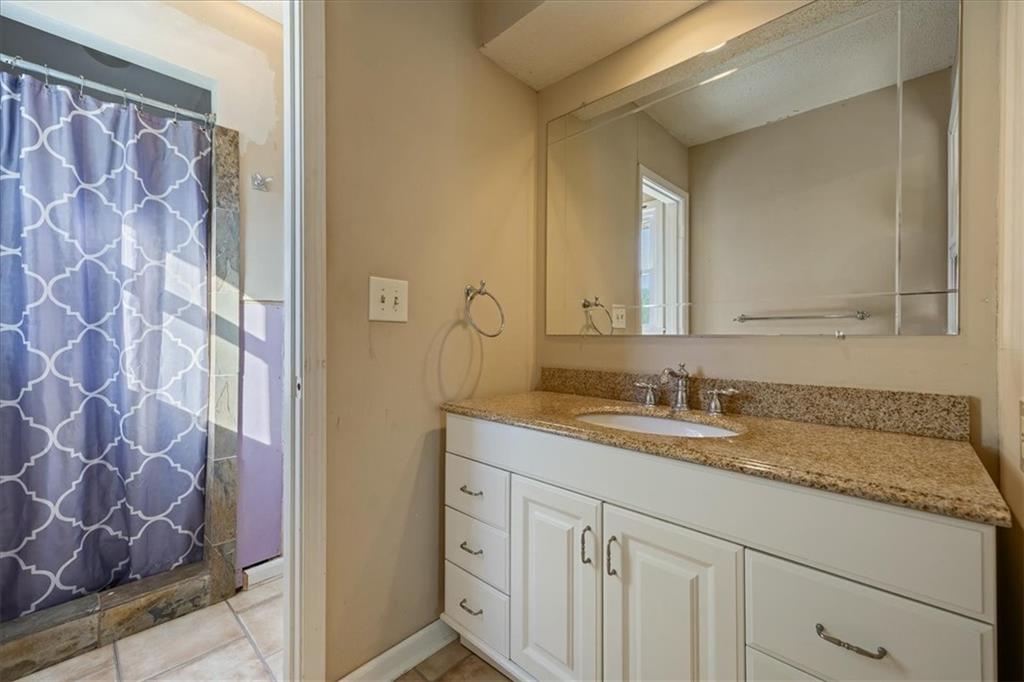 300 Johnston Drive Property Photo 16