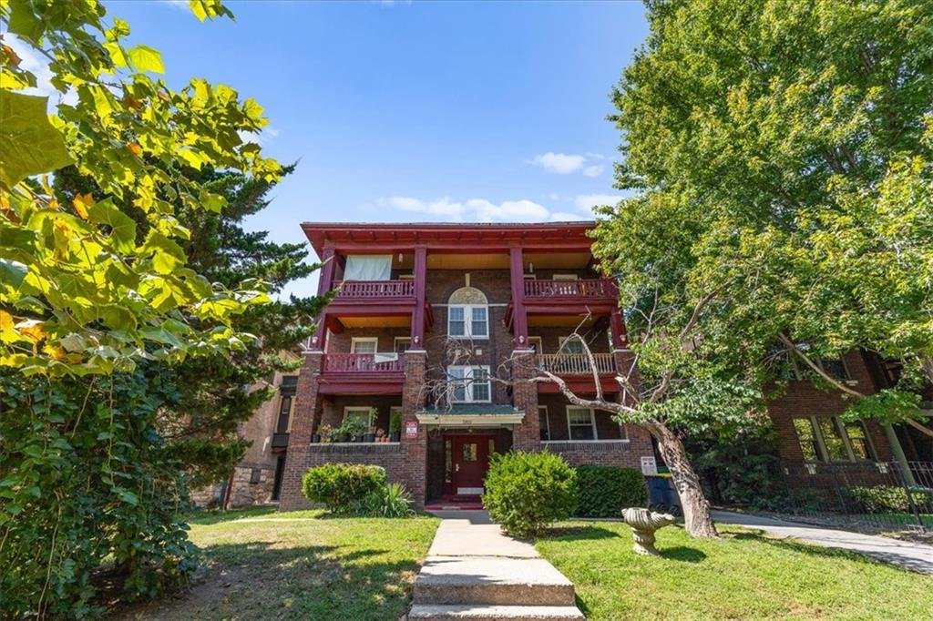 3820 Walnut Street Property Photo 1