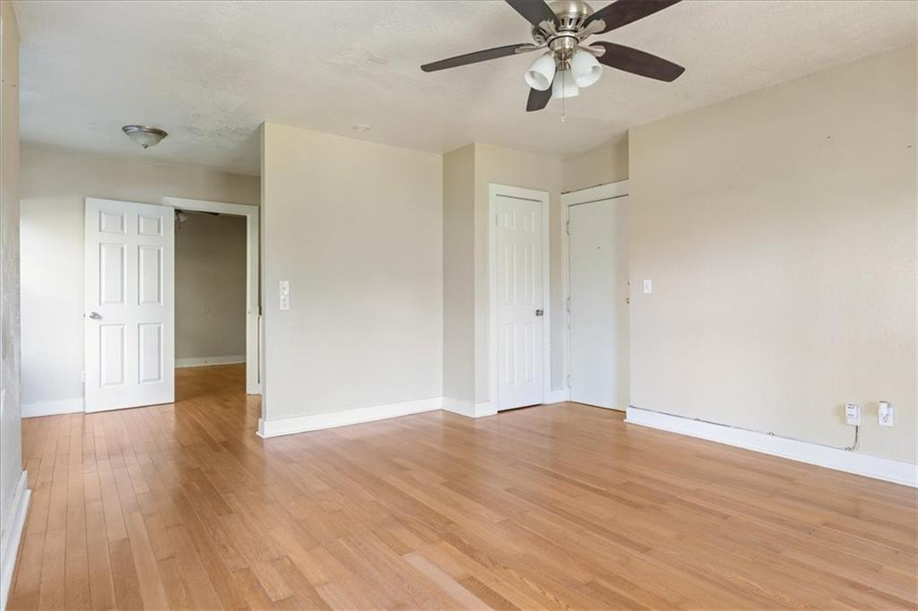 3820 Walnut Street Property Photo 4