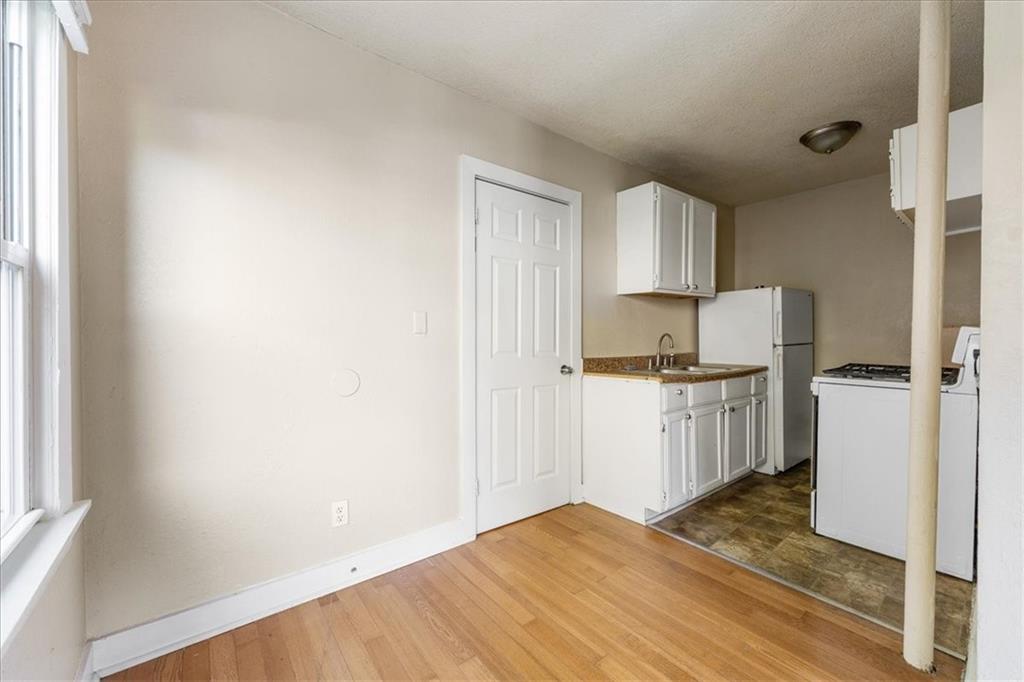 3820 Walnut Street Property Photo 5