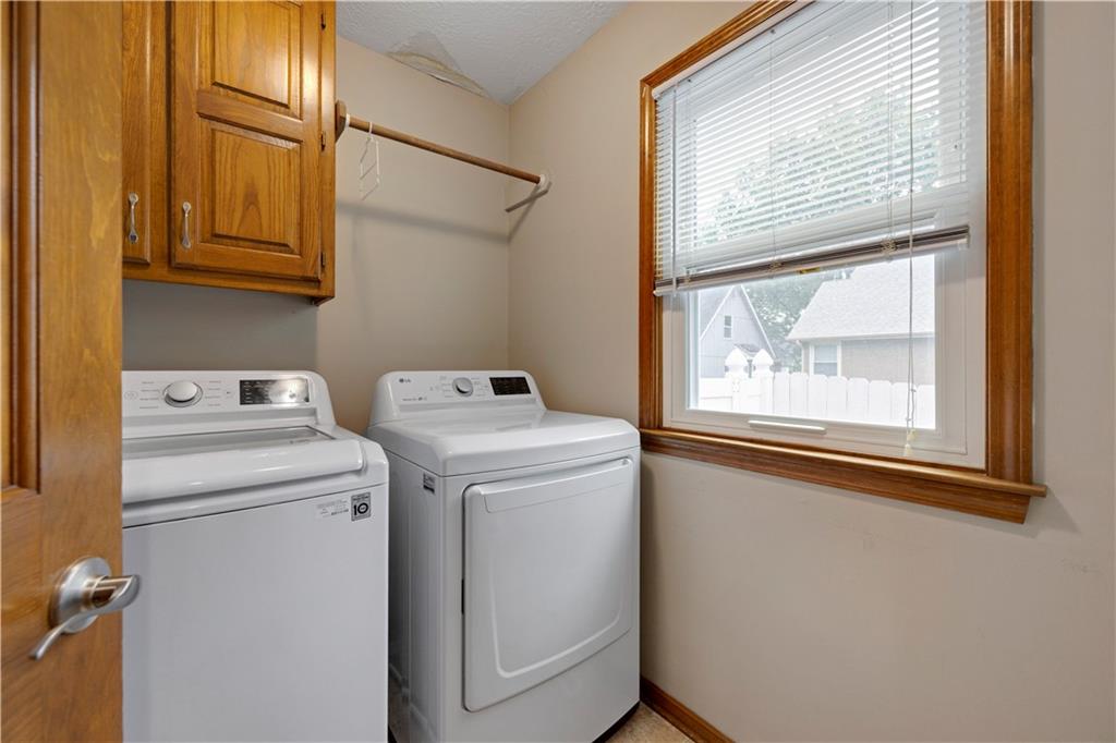 1013 Se Greenridge Drive Property Photo 17