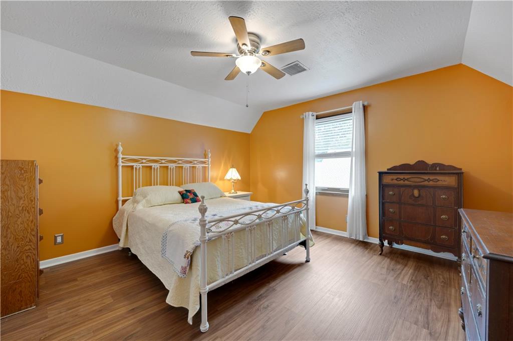 1013 Se Greenridge Drive Property Photo 27