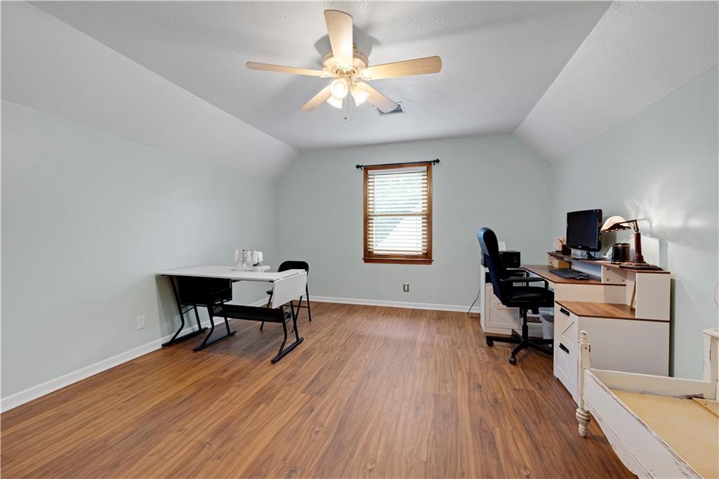 1013 Se Greenridge Drive Property Photo 29