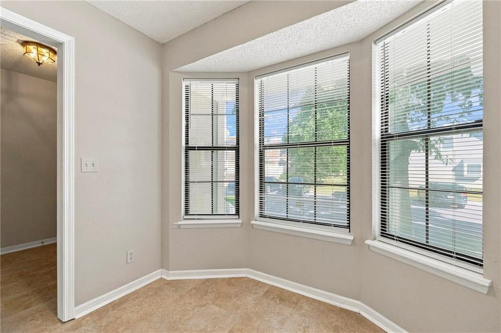 11617 W 113 Street Property Photo 7