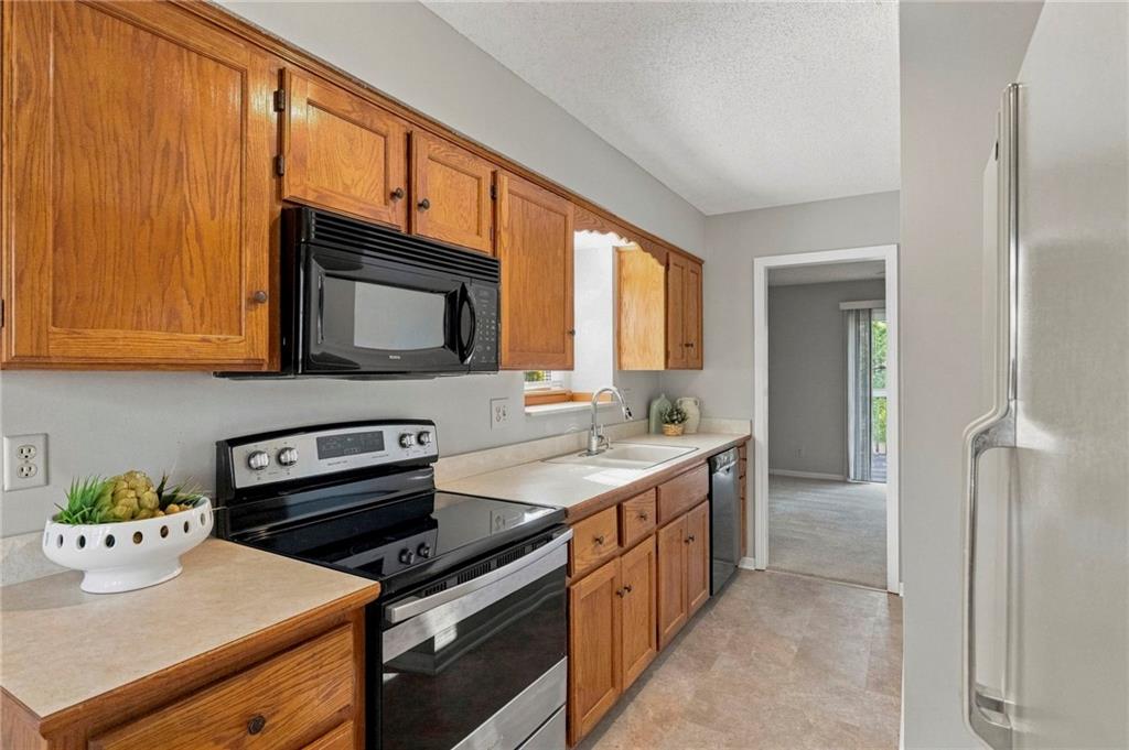 11617 W 113 Street Property Photo 8
