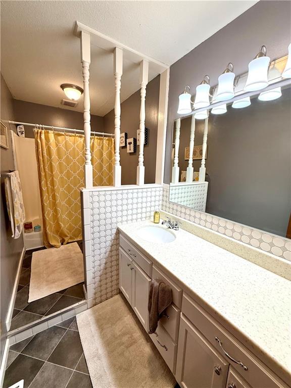 1229 Crestview Drive Property Photo 6