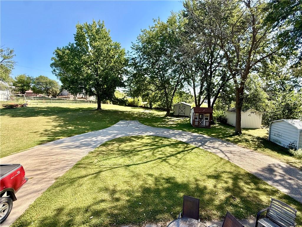 1229 Crestview Drive Property Photo 13