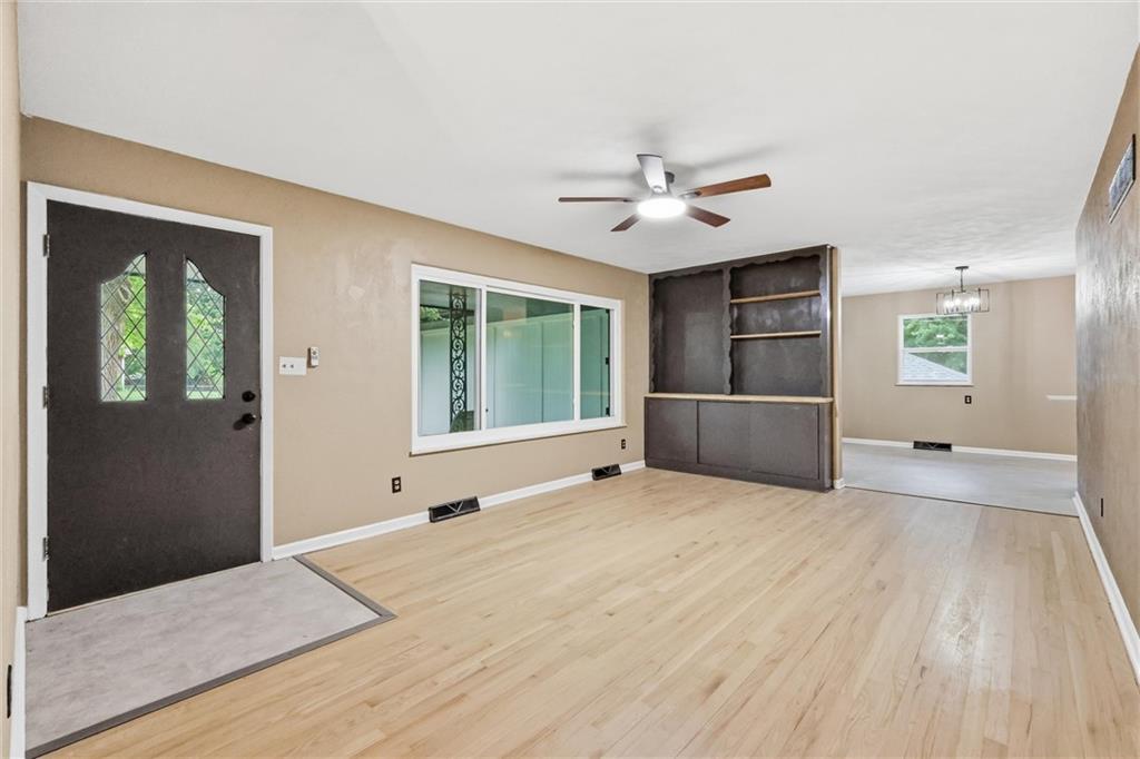 2806 N River Boulevard Property Photo 6