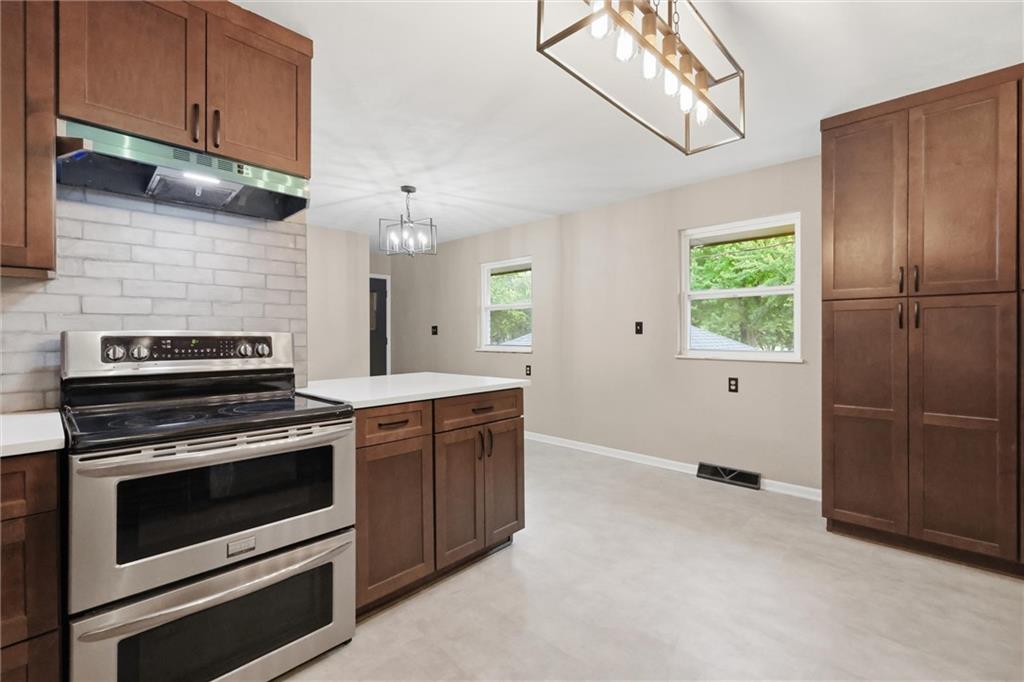 2806 N River Boulevard Property Photo 14