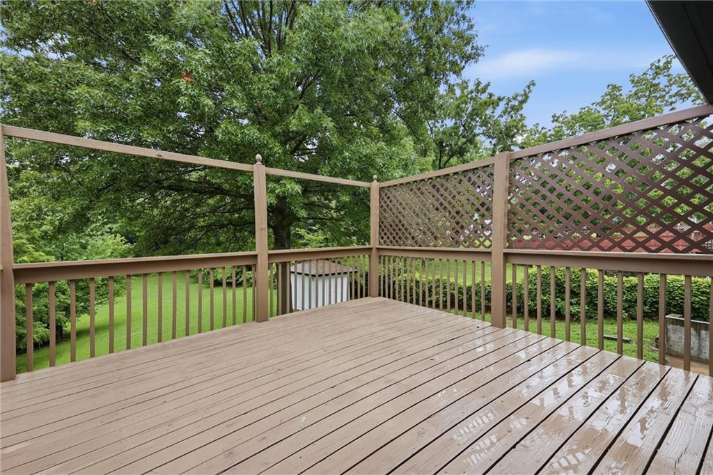 2806 N River Boulevard Property Photo 38