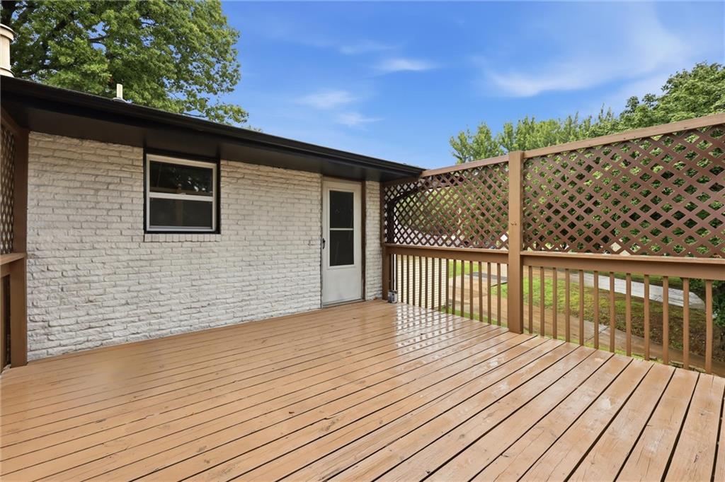 2806 N River Boulevard Property Photo 39