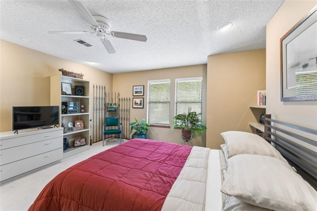 5124 W 62nd Street Property Photo 17