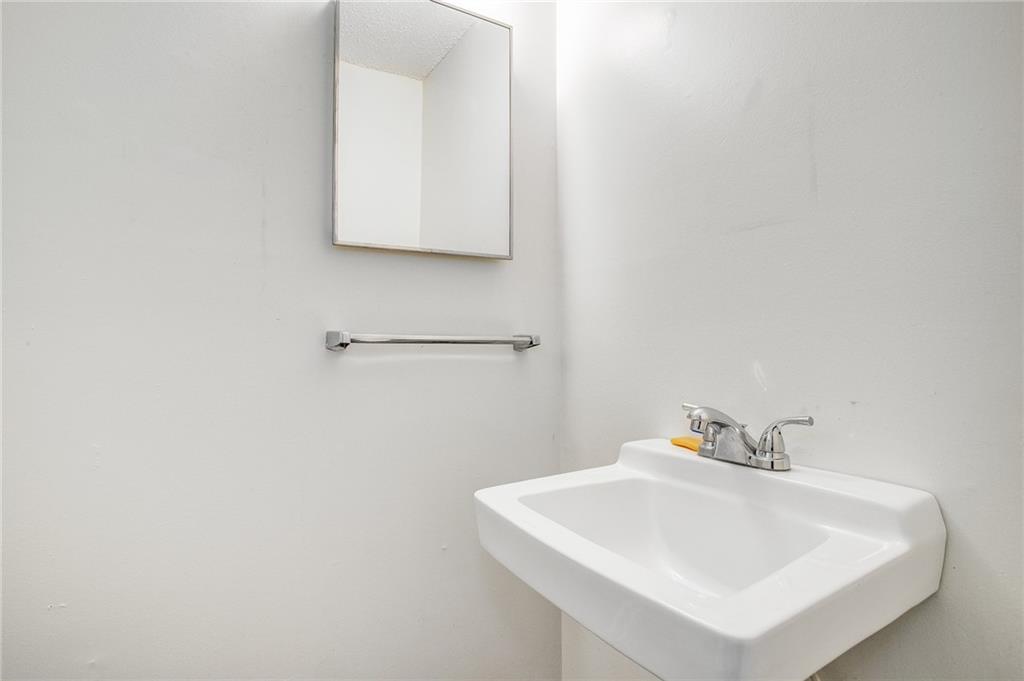 605 Ne Lynn Street Property Photo 22