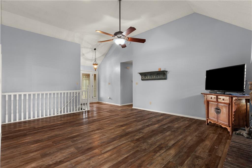 2724 Se Nottingham Drive Property Photo 11