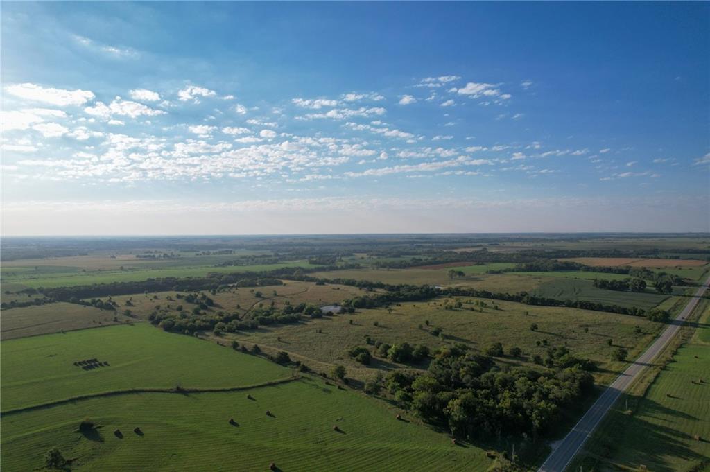 4 Highway Property Photo 31