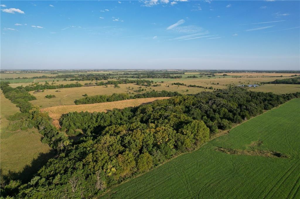 4 Highway Property Photo 34