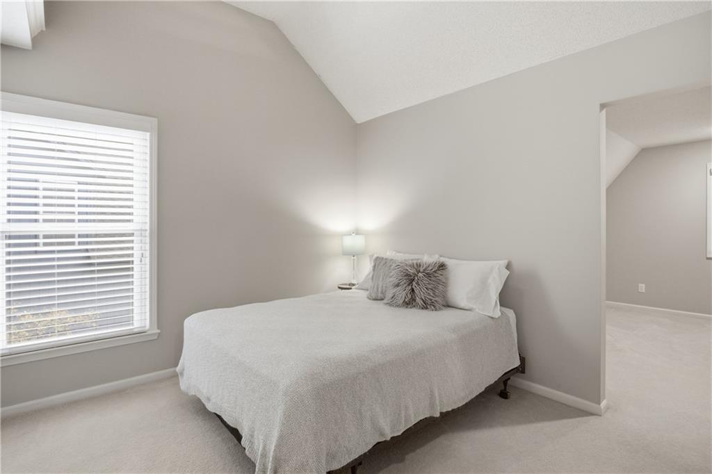 18640 W 116th Street Property Photo 18