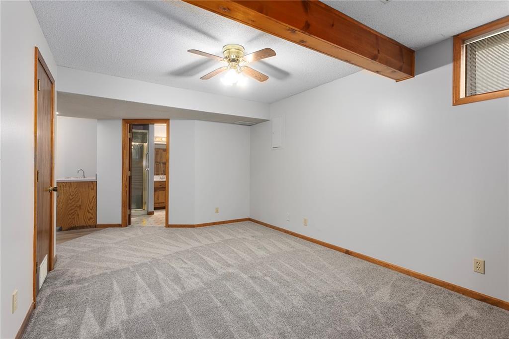 6902 Michael Lane Property Photo 15