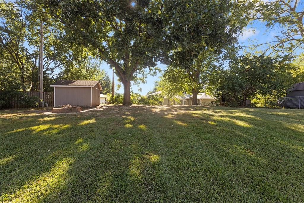 6902 Michael Lane Property Photo 33