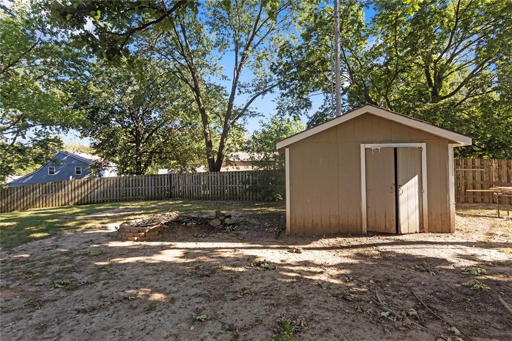 6902 Michael Lane Property Photo 34