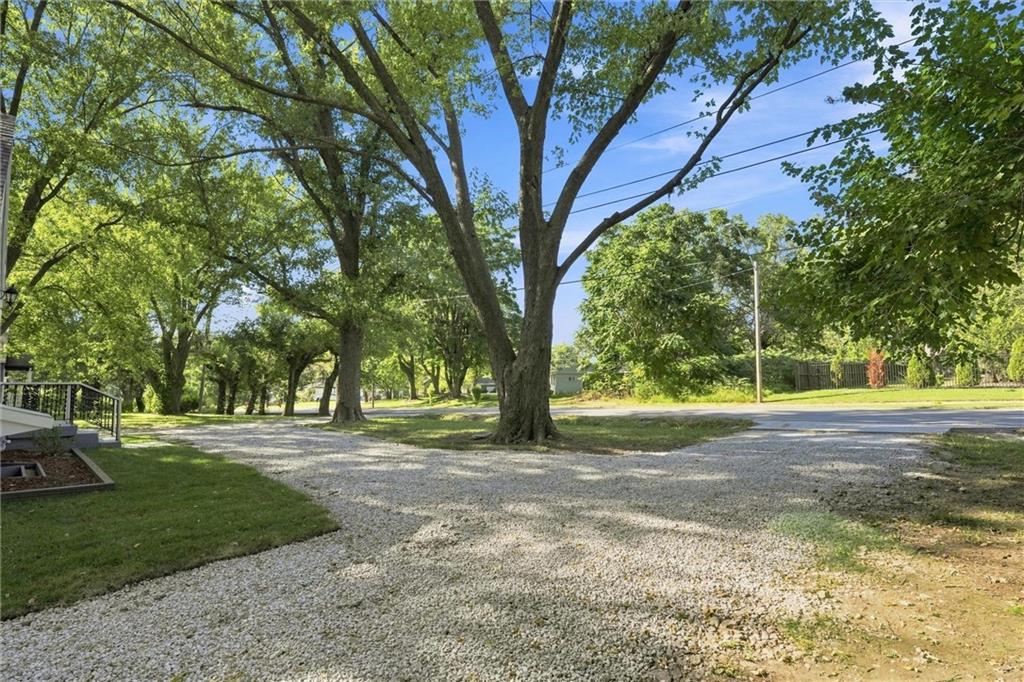 6315 E Red Bridge Road Property Photo 4