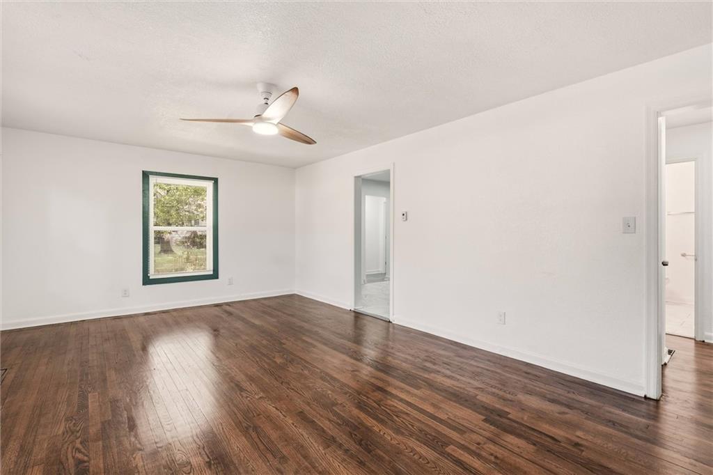 6315 E Red Bridge Road Property Photo 5