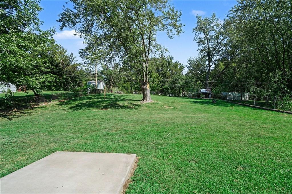 2825 N 76th Street Property Photo 25