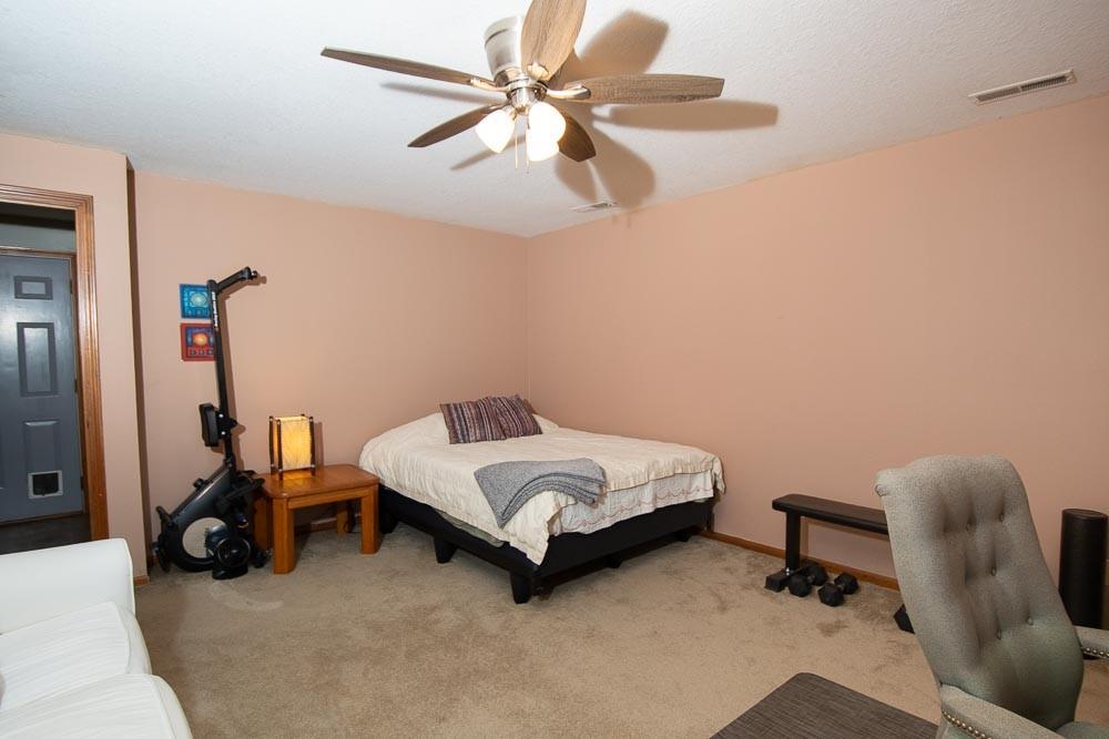 3000 University Drive Property Photo 20
