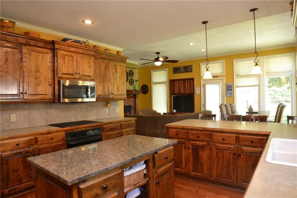 6328 N Spruce Avenue Property Photo 14