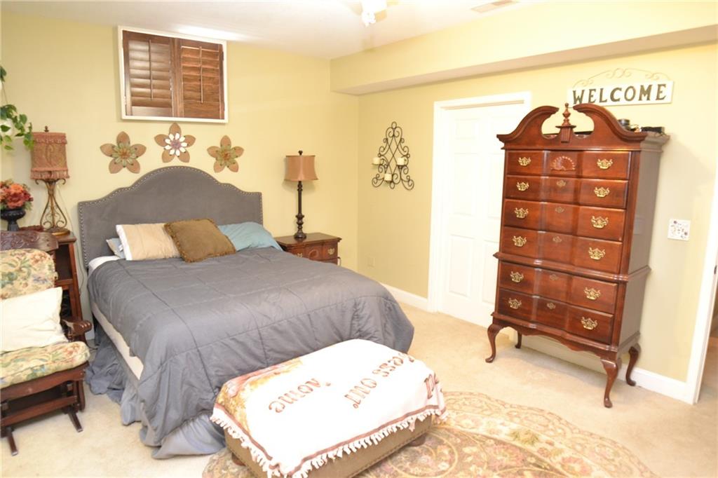 6328 N Spruce Avenue Property Photo 63