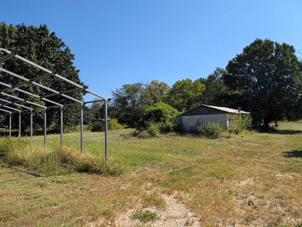 S Cave Road Property Photo 5