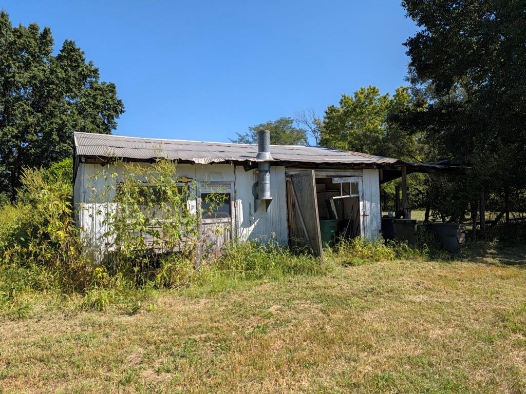 S Cave Road Property Photo 7