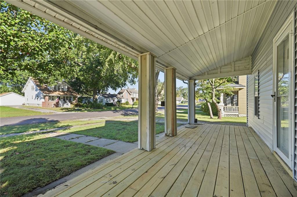 406 S 3rd Street Property Photo 8