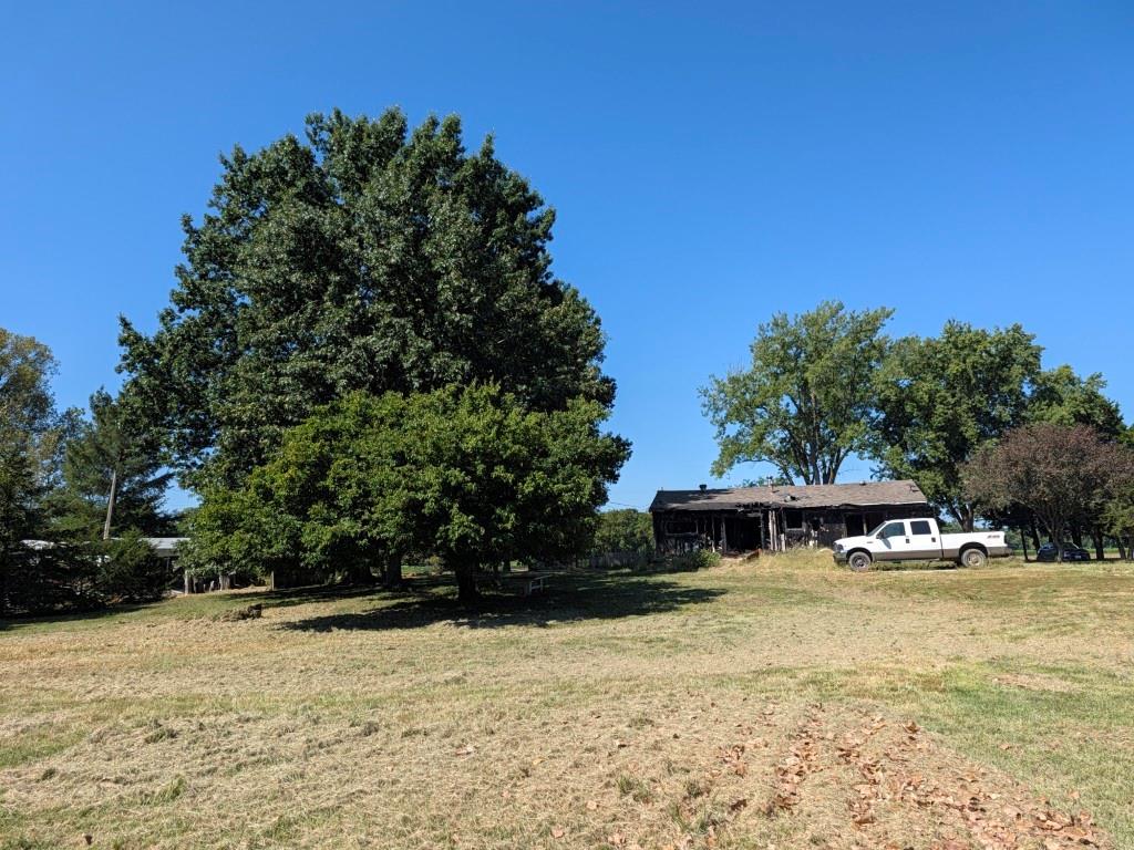 11205 S Cave Road Property Photo 9
