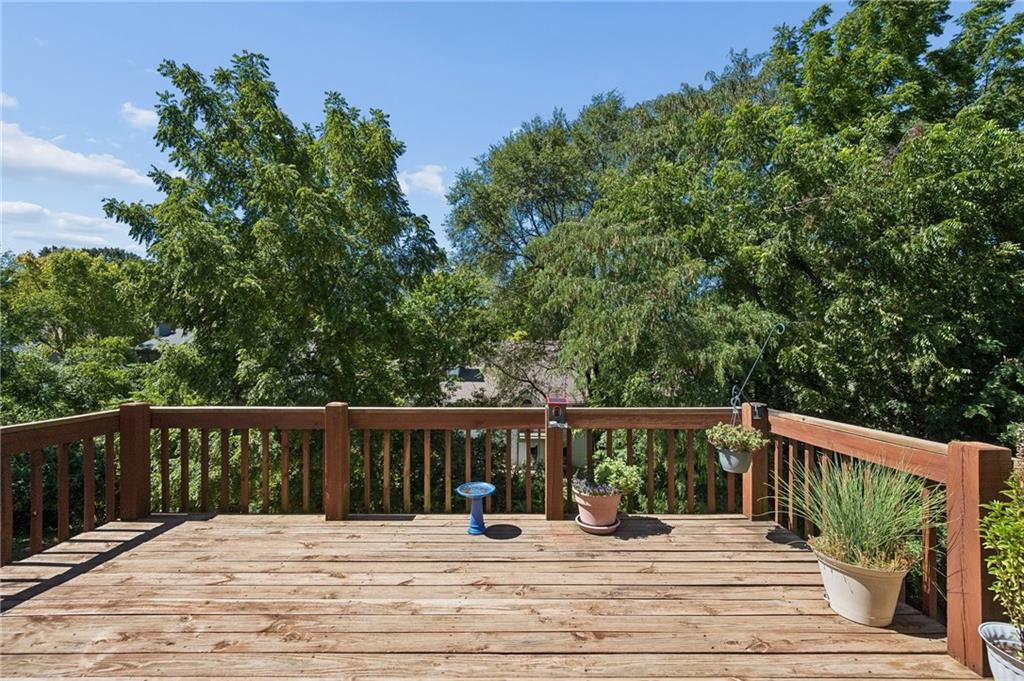 7418 N Prospect Avenue Property Photo 33