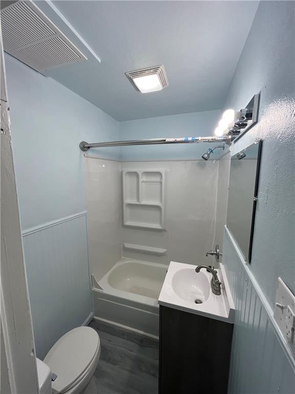 509 E North Street Property Photo 6
