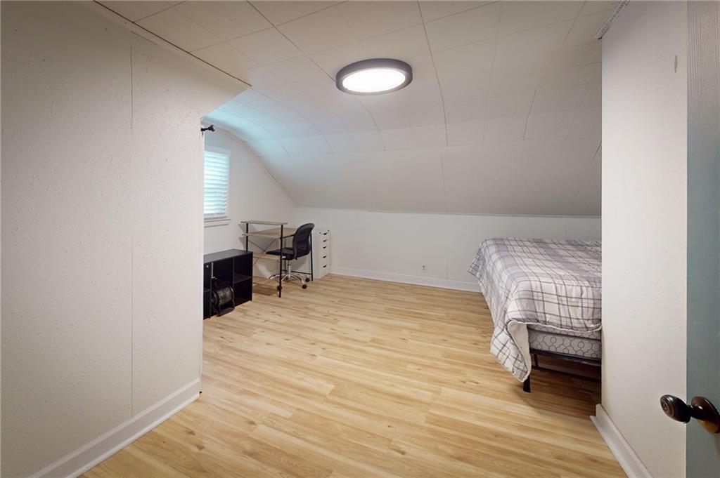 1204 Olive Street Property Photo 35