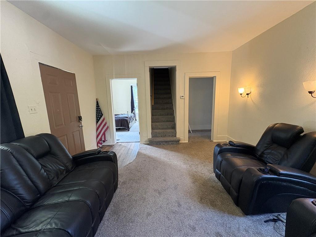 805 W Main Street Property Photo 5