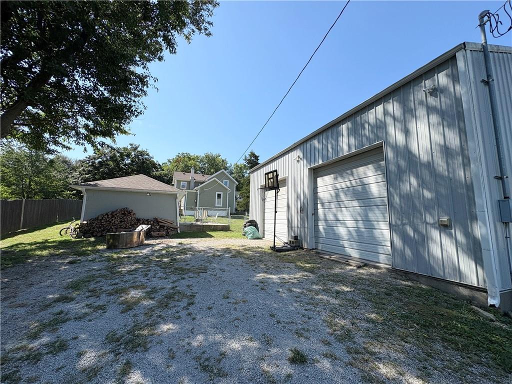 805 W Main Street Property Photo 24