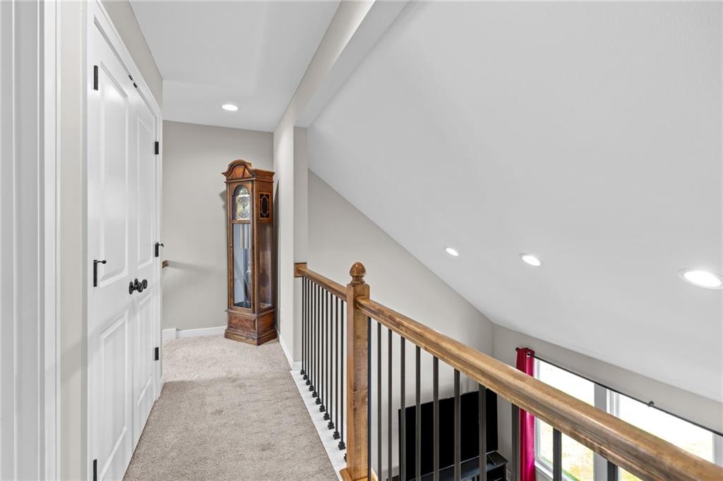 506 W Lawrence Street Property Photo 17