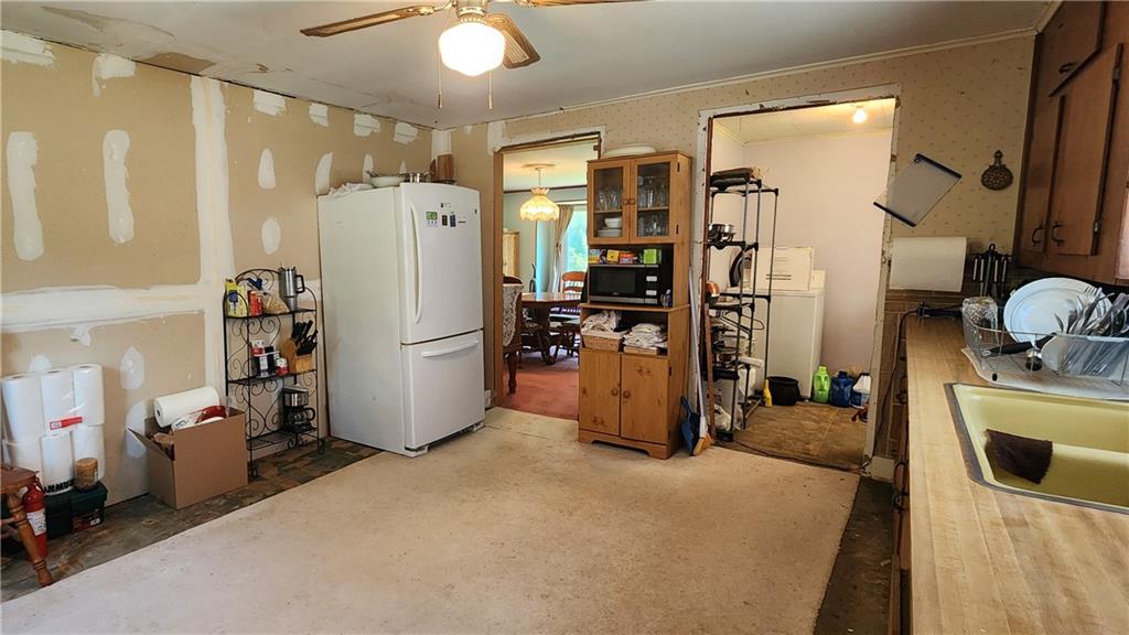 401 Biddle Street Property Photo 8