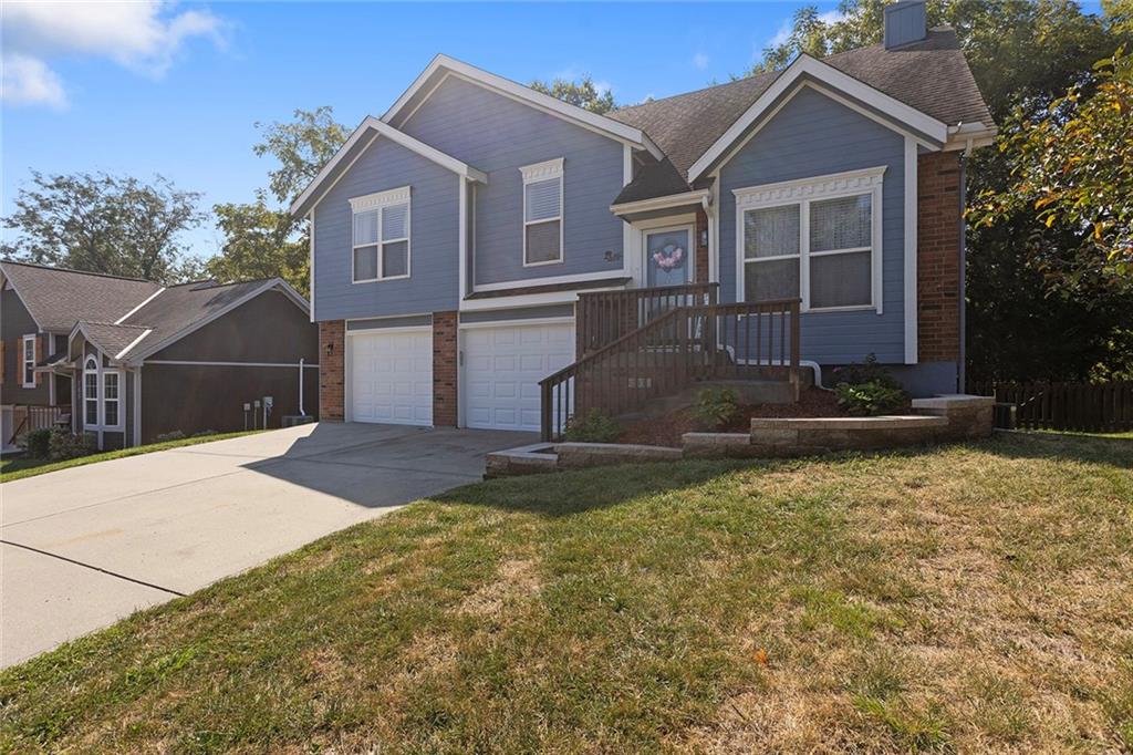 207 Lakeview Drive Property Photo 3